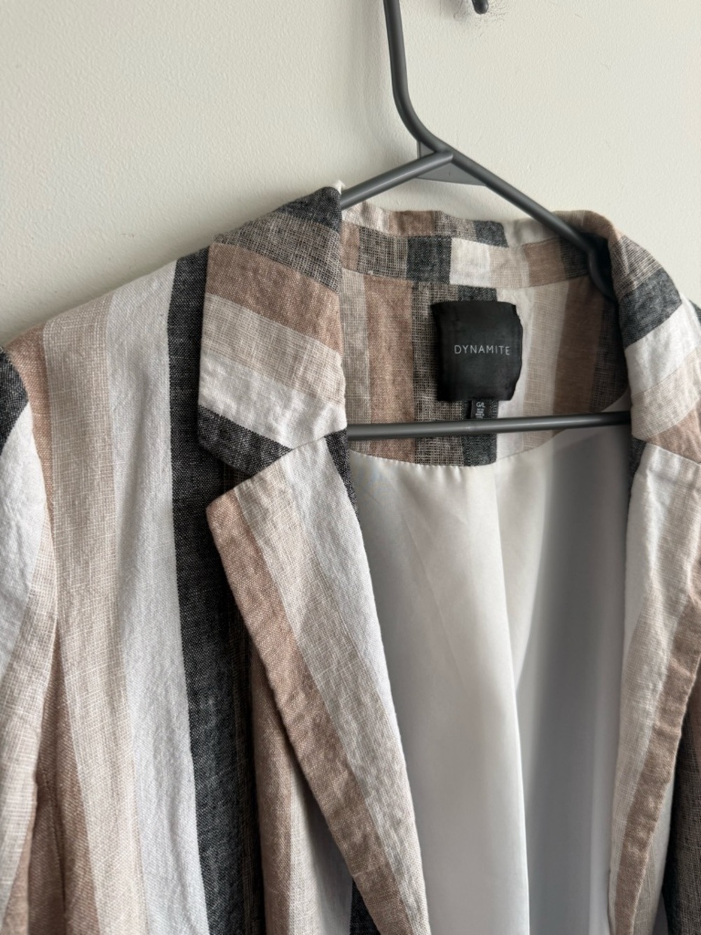 Dynamite Striped Linen blazer - Picture 4 of 7